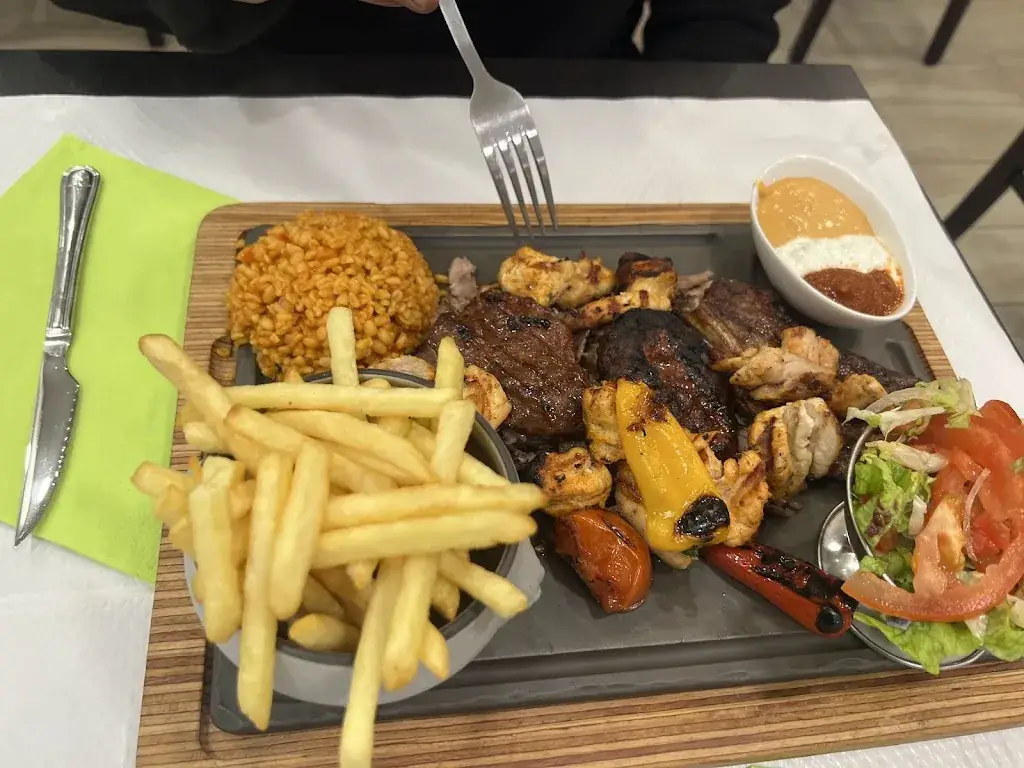 Menu_RESTAURANT ESTEL_Saint-Jean-les-Deux-Jumeaux_image_7