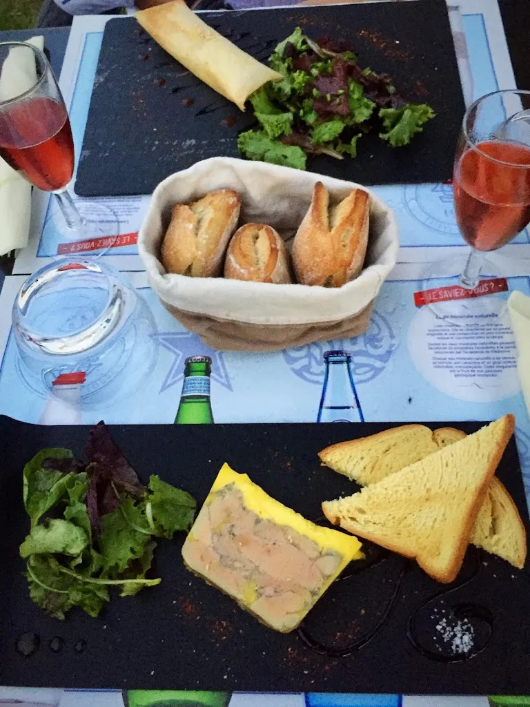 Eva S._L'Auberge du Vieux Pavé_Montceaux-lès-Meaux_review