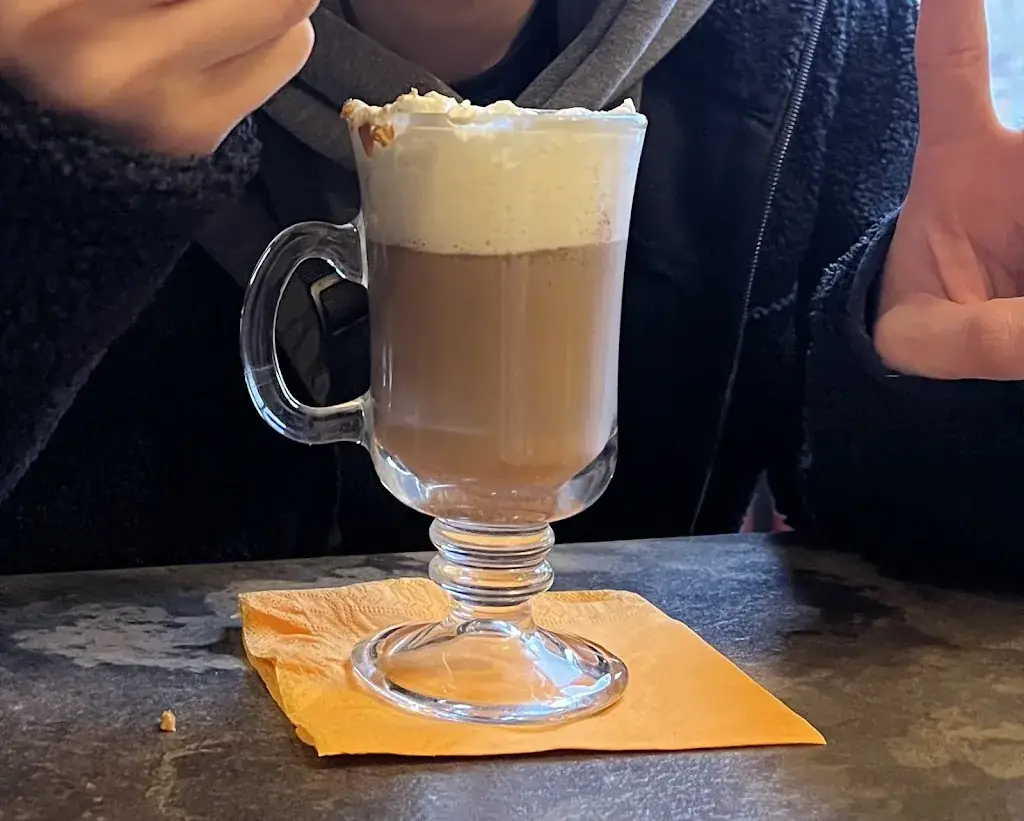 Celia SO Paris private tours guide_La Poterne_Moret-sur-Loing_review