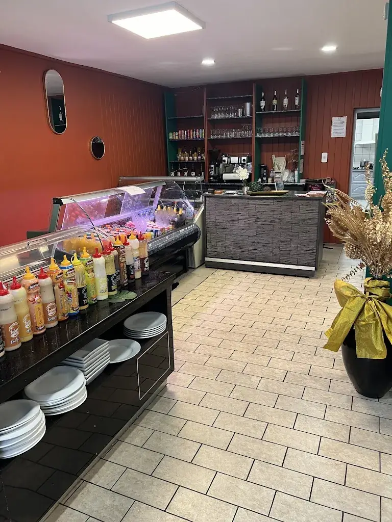 Ìdàpo Fuzion restaurant in Champagne-sur-Seine