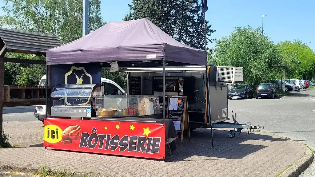 La Rôtissoire fermière restaurant in Champagne-sur-Seine