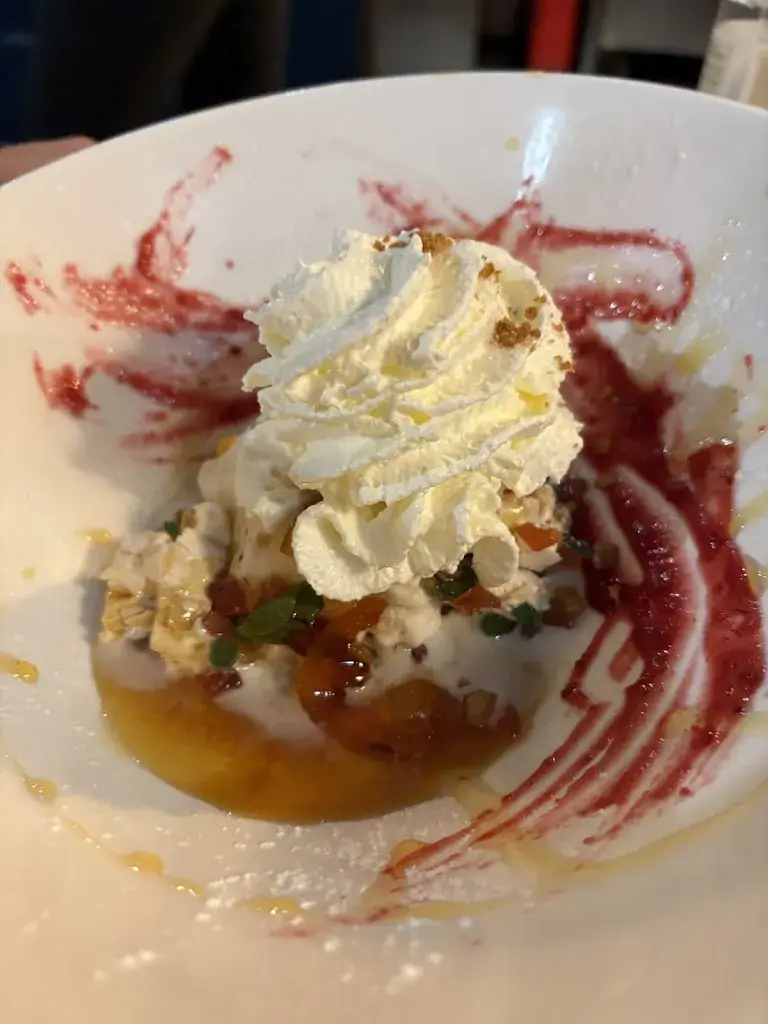 Ari He_L' entre 2 portes_Moret-Loing-et-Orvanne_review