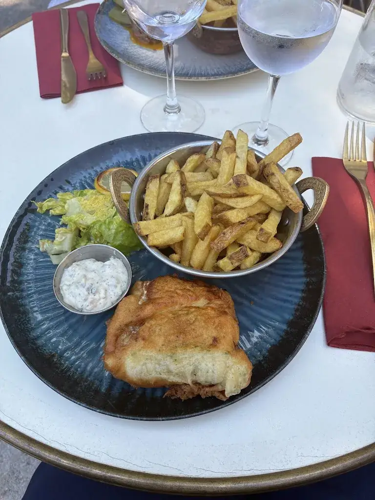 Gwen A_La Grande Maison_Bures-sur-Yvette_review