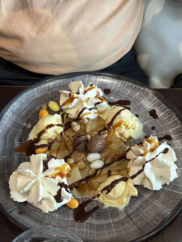 Gwen A_La Reine des Crepes_Bures-sur-Yvette_recensione