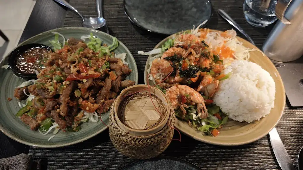 Guorui LYU_Papaye Verte_Orsay_review