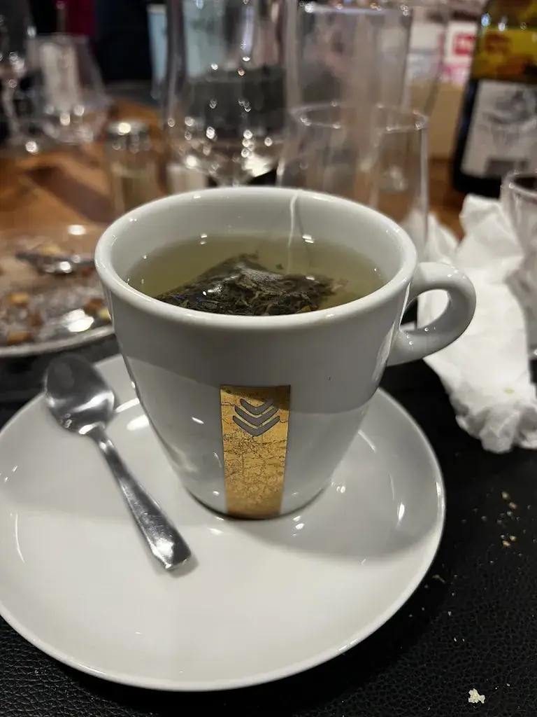 Homa Hassani_Restaurant L'invitation_Saint-Aubin_review