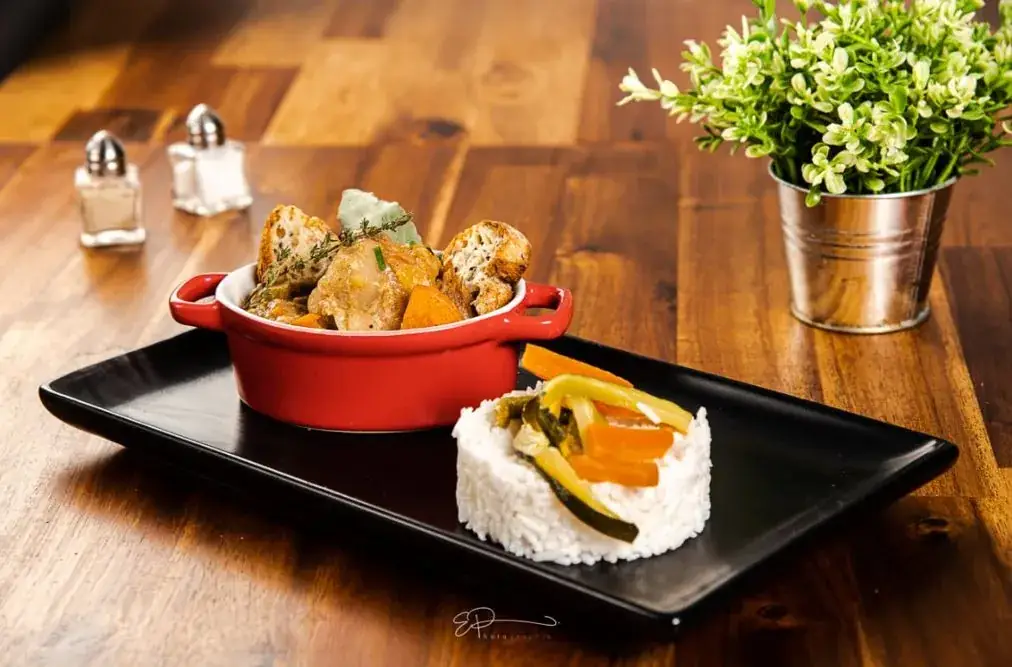 Restaurant L'invitation_Saint-Aubin_slider_image_2