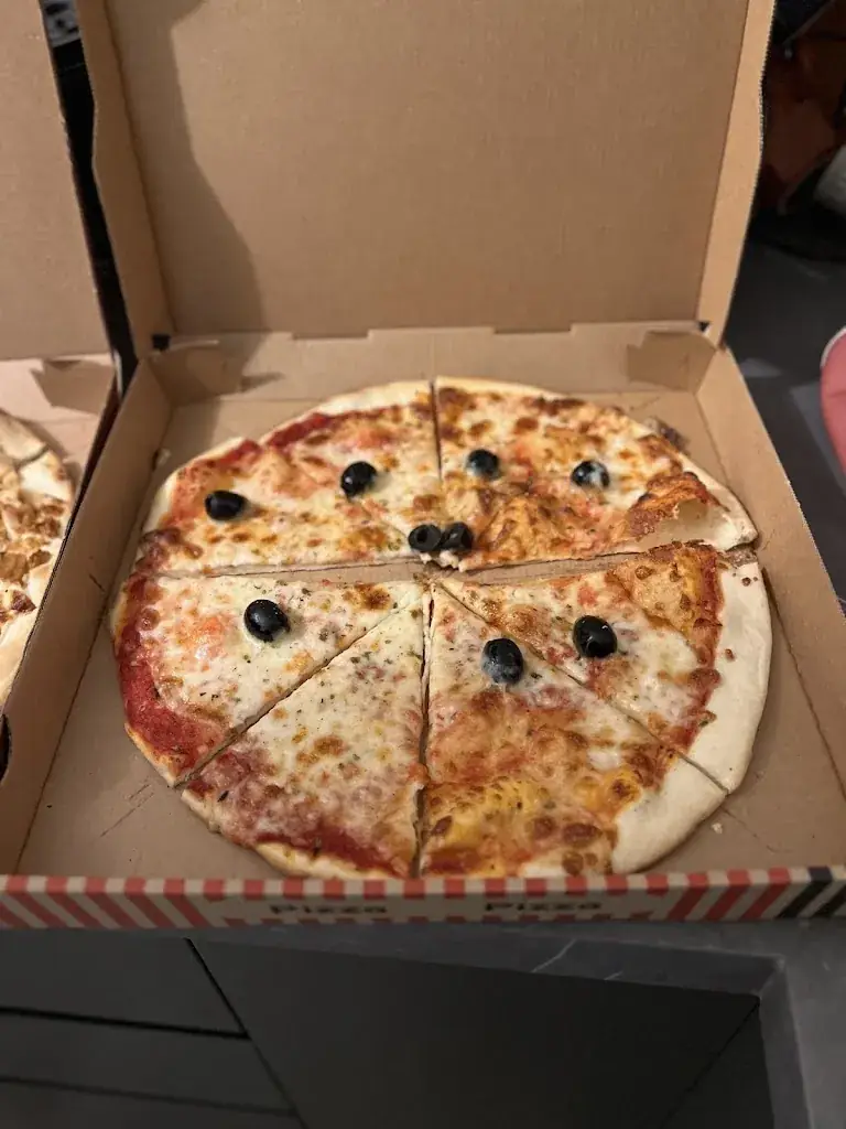 ilyass bengmaih_Pizz' Alex_Bures-sur-Yvette_review