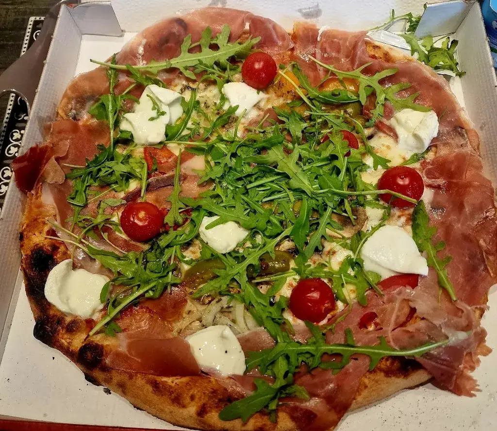 Pizza César_Orsay_slider_image_2