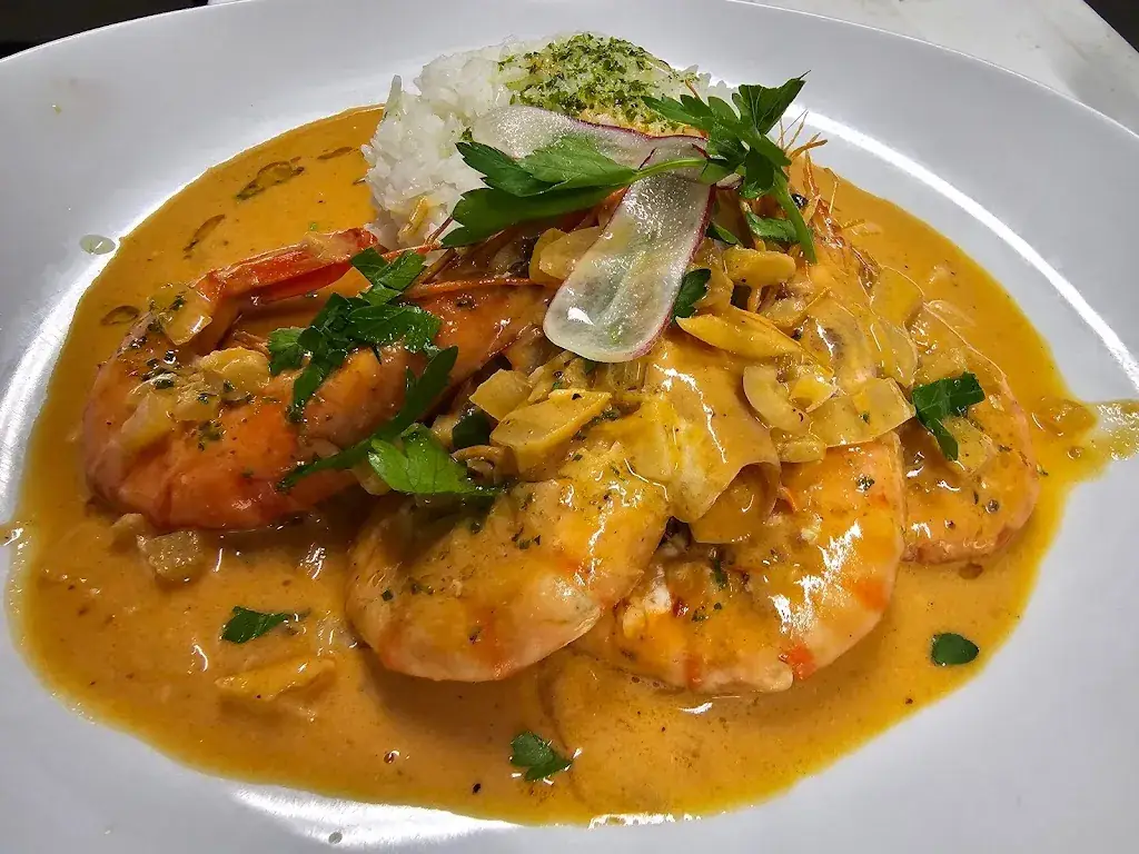 Chez Camille_Orsay_slider_image_3