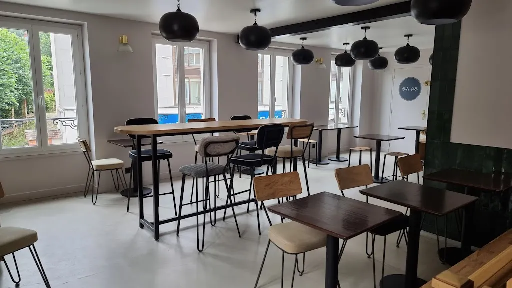 Bud's Deli restaurant in Orsay