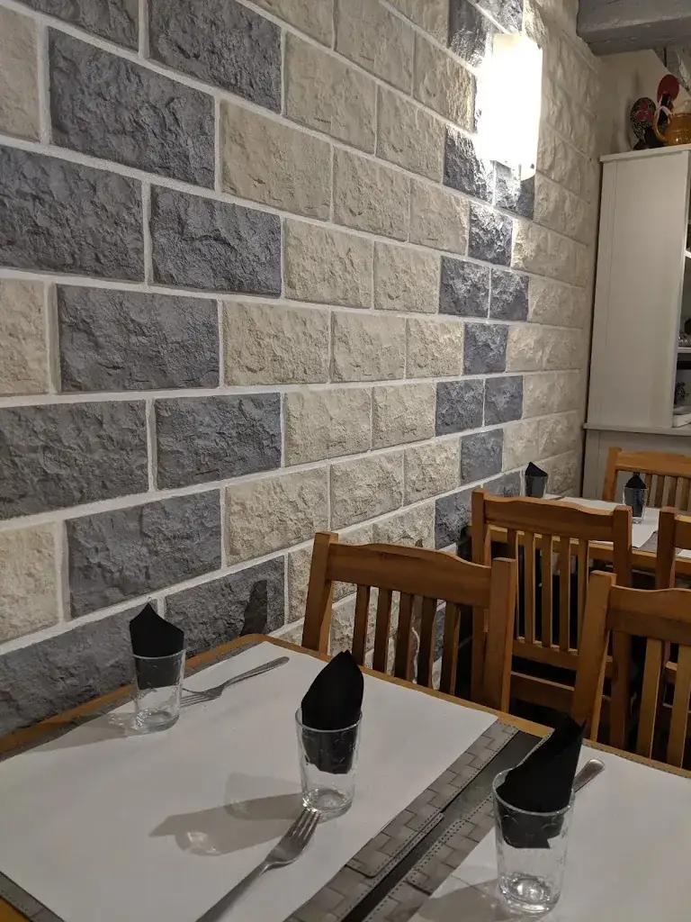 Matt Shepard_La Dolce Vita_Chartrettes_review