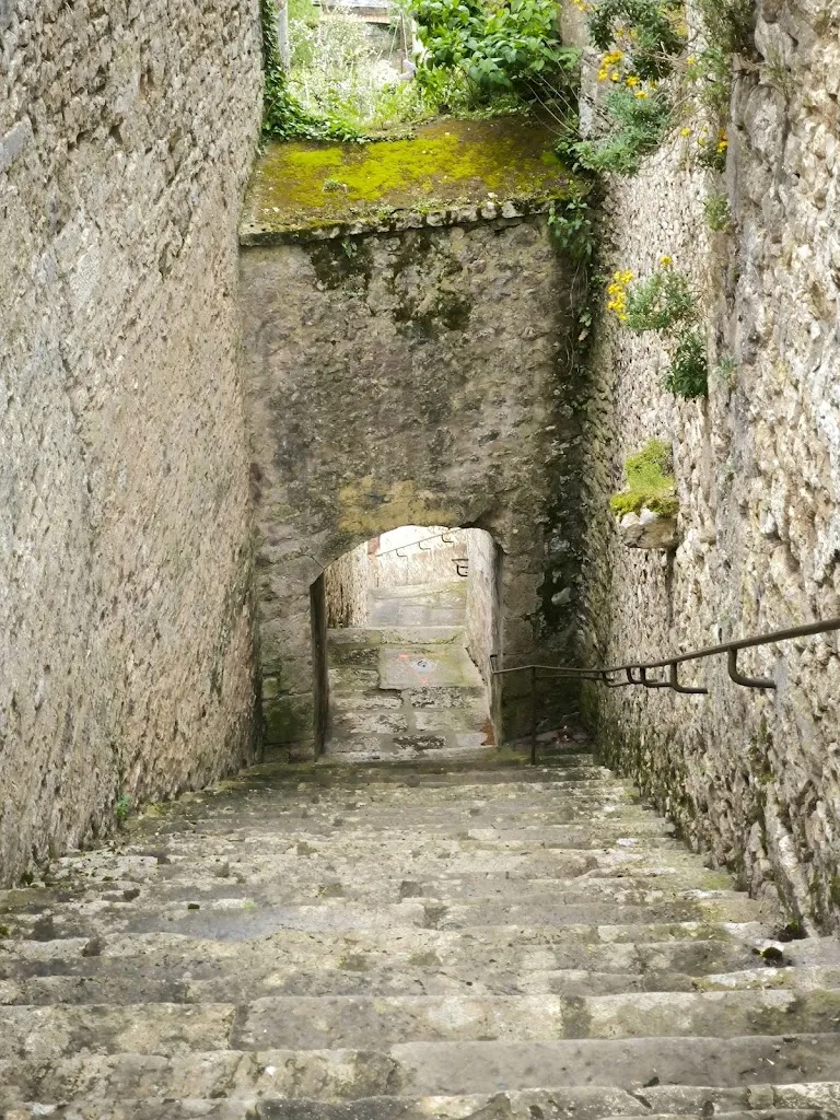 Château Landon 77570 restaurant in Château-Landon