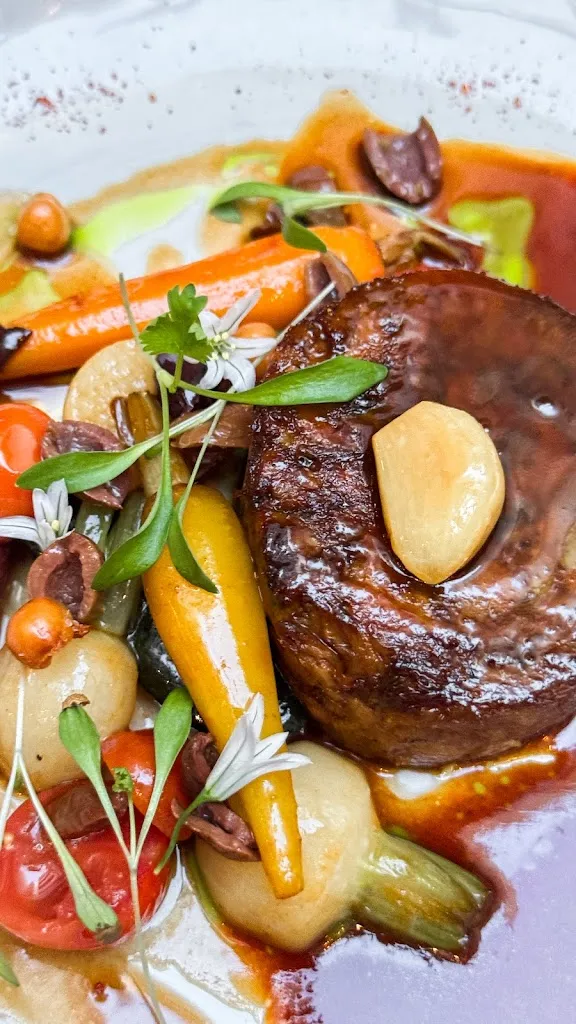 Sarah Renee_BLOOM GARDEN Restaurant & Bar à cocktails_Paris_review