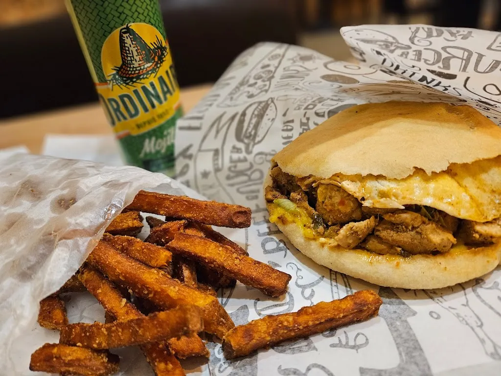 Bokit Factory Champigny_Champigny-sur-Marne_slider_image_3