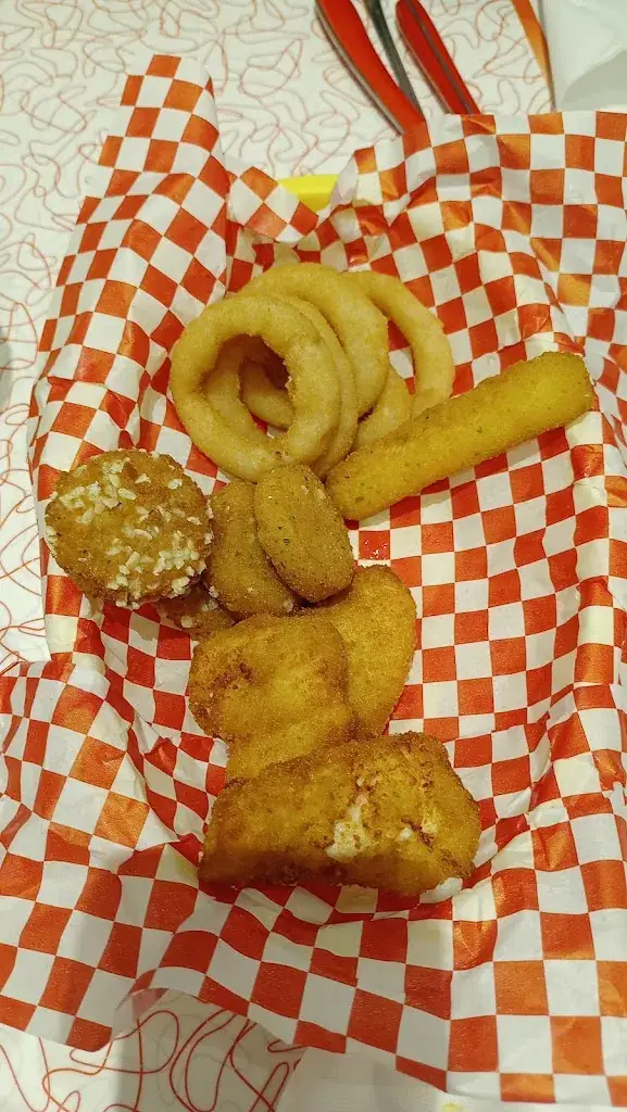 Menü_Holly's Diner_Cesson-Sévigné_Bild_8