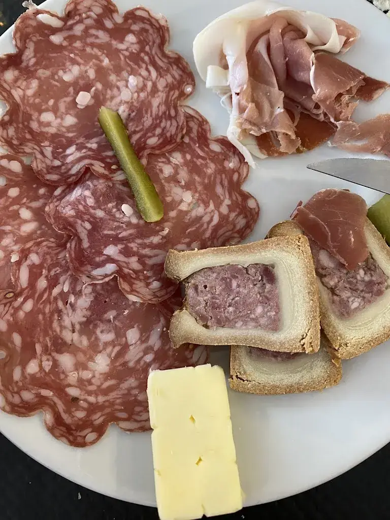 Miora ANDRIA_Chez Mario Et Annie_Chaumes-en-Brie_review