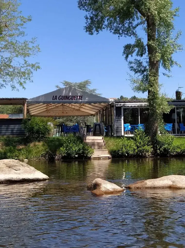 La guinguette_Ébreuil_slider_image_3