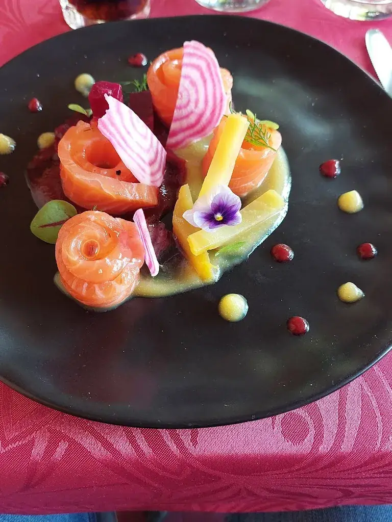 Pier For_La Niflette_Verneuil-l'Étang_review