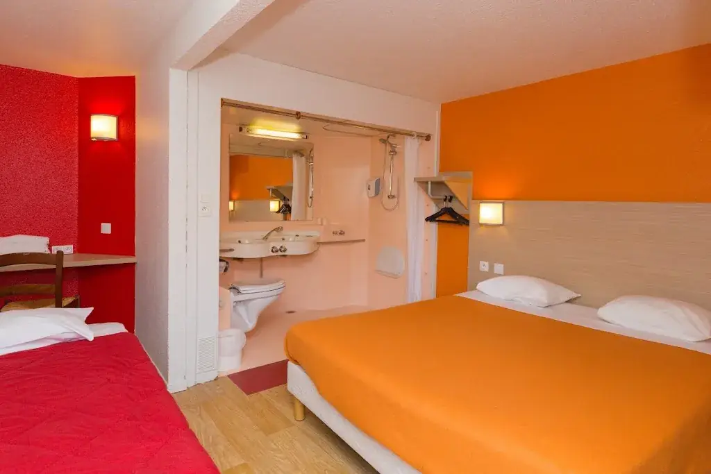 Première Classe Chantilly Sud Luzarches_Chaumontel_slider_image_2