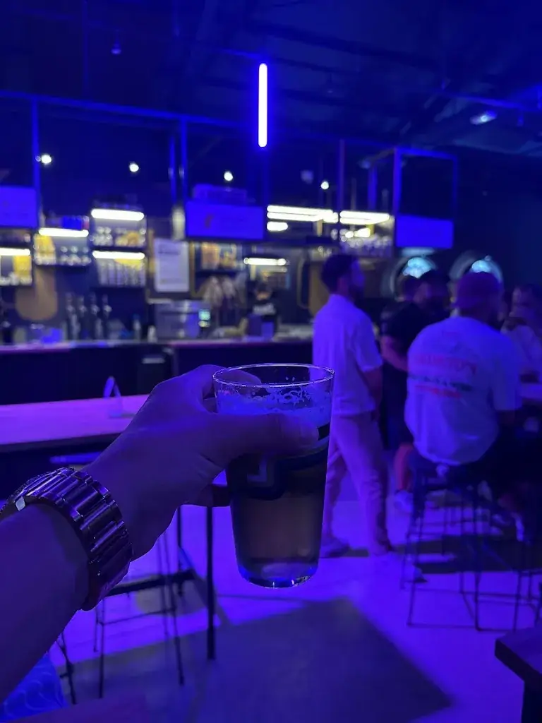 Aymane Lahroud_Au Fût et à mesure Chanteloup-en-Brie_Chanteloup-en-Brie_avis