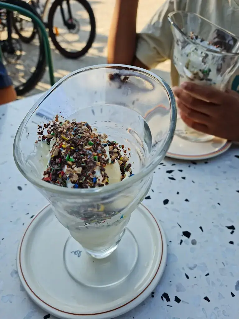 Jacqueline Macaire_Peanut's Coffee - Bar- Restaurant- salon de thé_Chanteloup-en-Brie_reseña