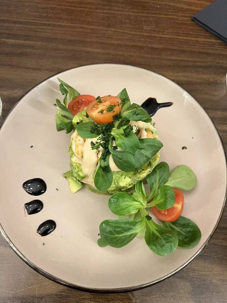 imane_Le 200_Bry-sur-Marne_review