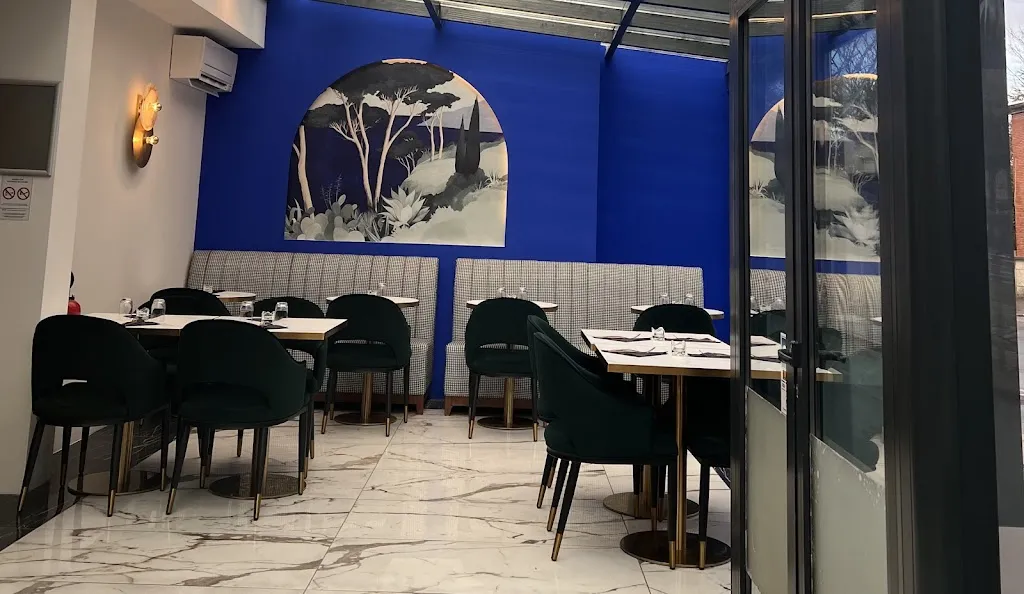 Le 200 Restaurant in Bry-sur-Marne