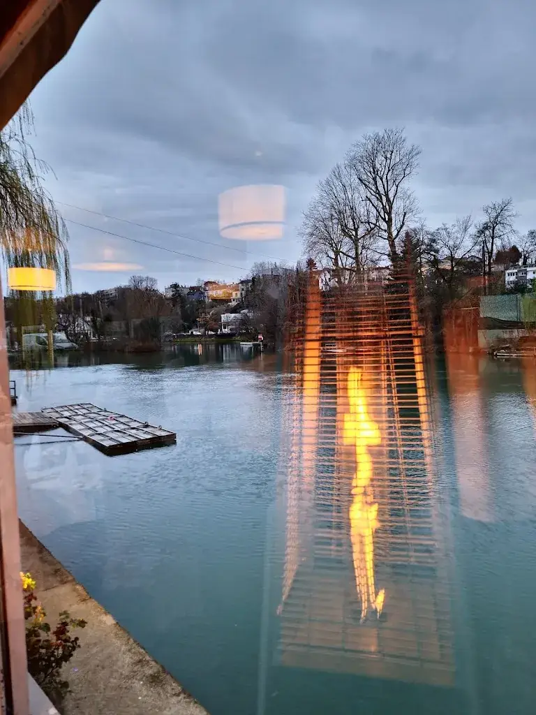 David Esteban Rodriguez_Le Blue-Marning_Perreux-sur-Marne_recensione