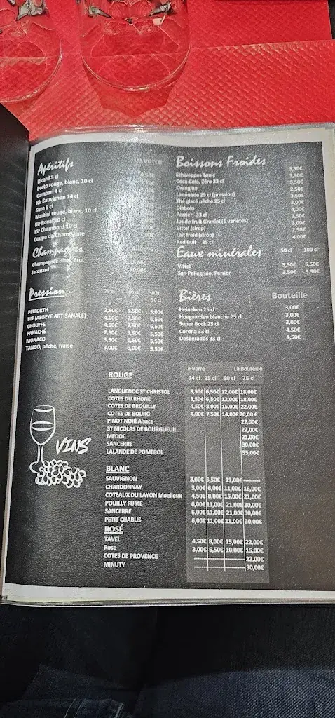 Estelle Menil_LE CHABLIS 2_Perreux-sur-Marne_review