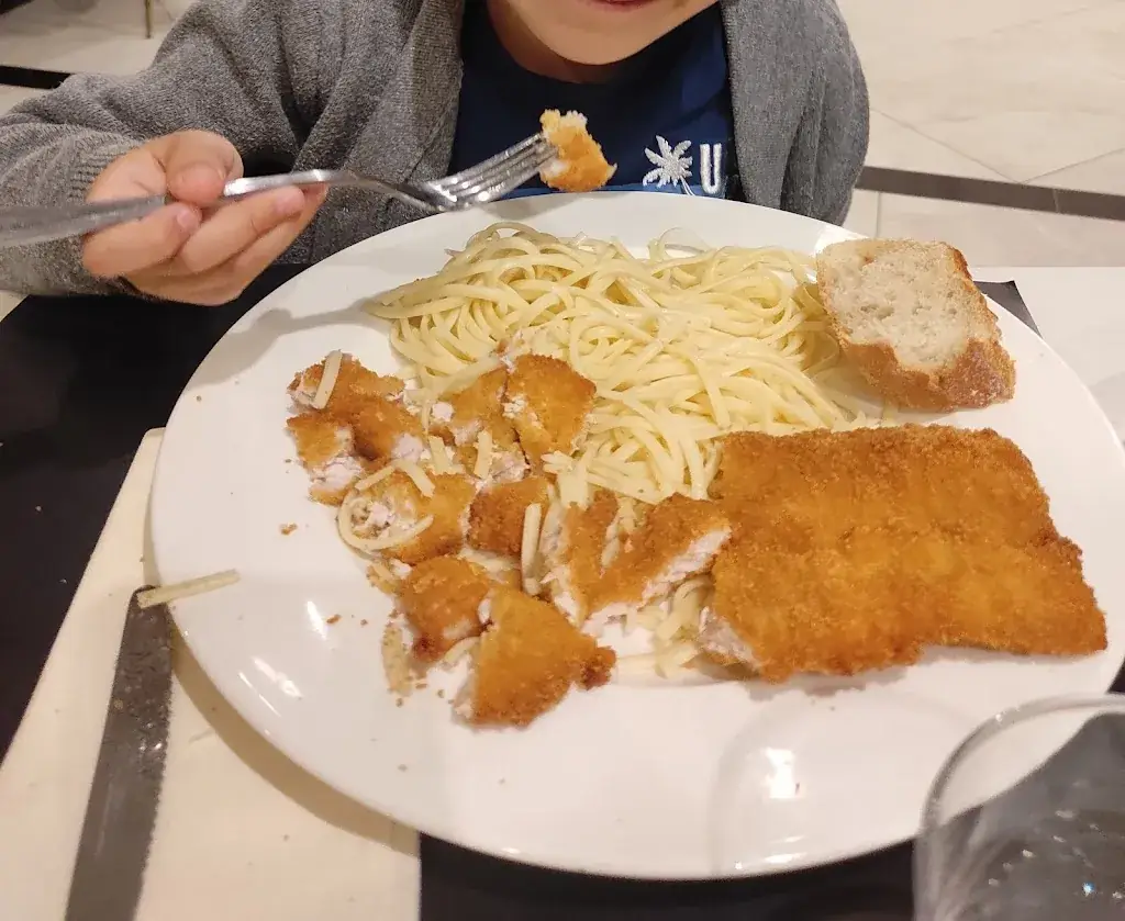 Mariska Mariska _Au Village_Bry-sur-Marne_recensione