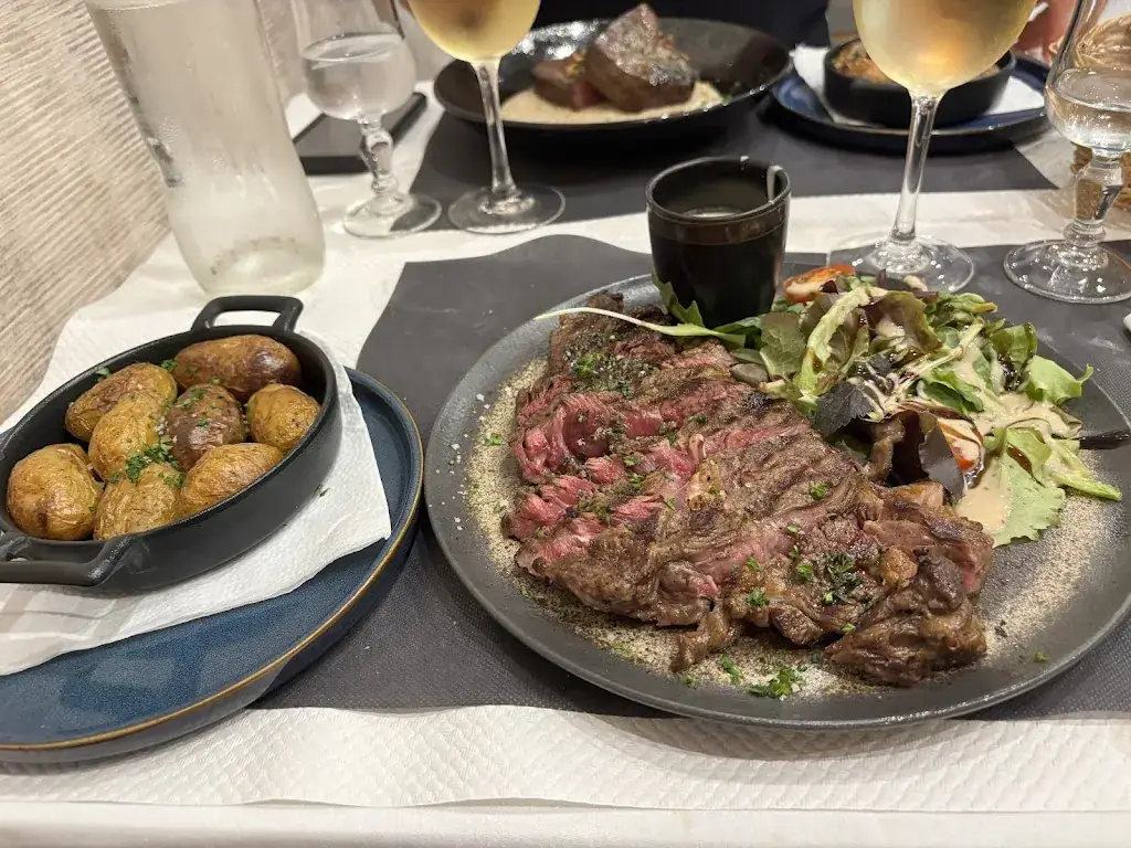 Au Village_Bry-sur-Marne_slider_image_3