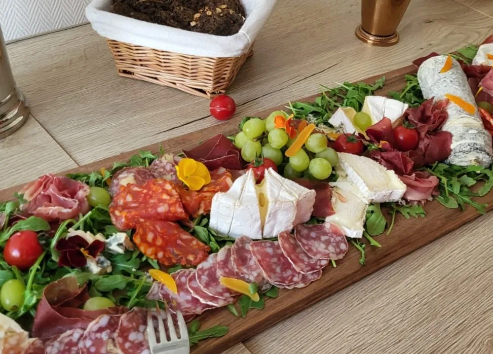 La Lanterne_Chenoise-Cucharmoy_slider_image_3