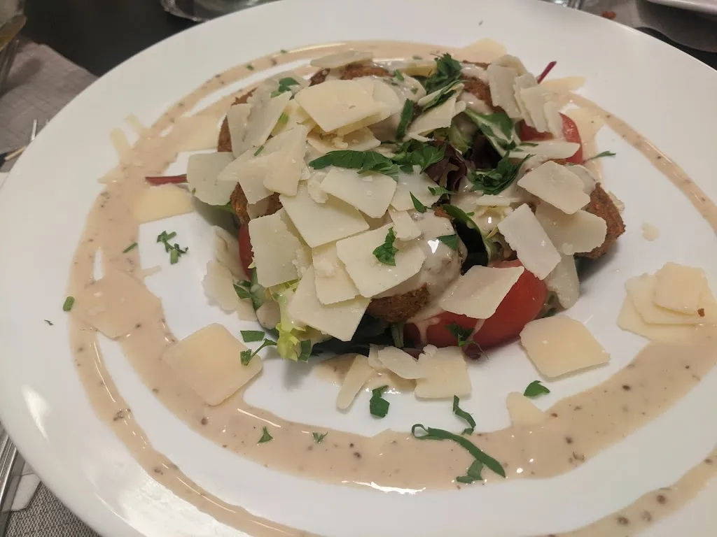 Michael Devery_Montoros_Chelles_review