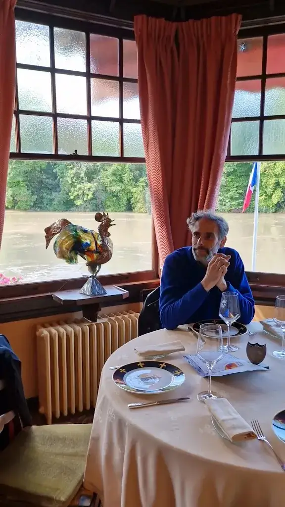 L'Ecu de France_Chennevières-sur-Marne_slider_image_2