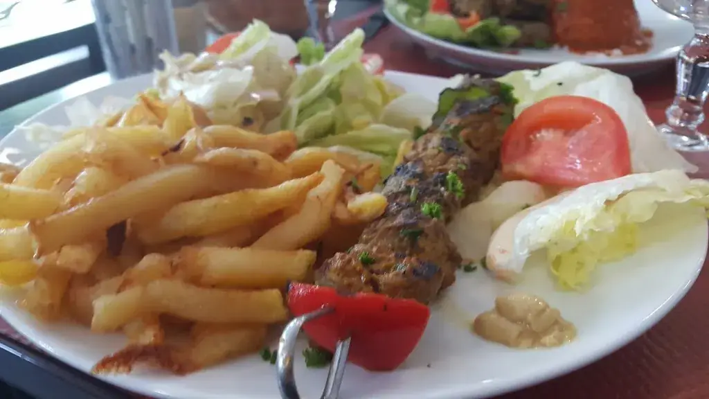 Vianney Ayral_Le Maupassant_Chatou_recensione