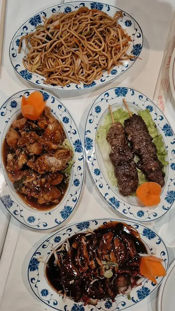 Julia Prasasouk_Dragon de Chatou._Chatou_review