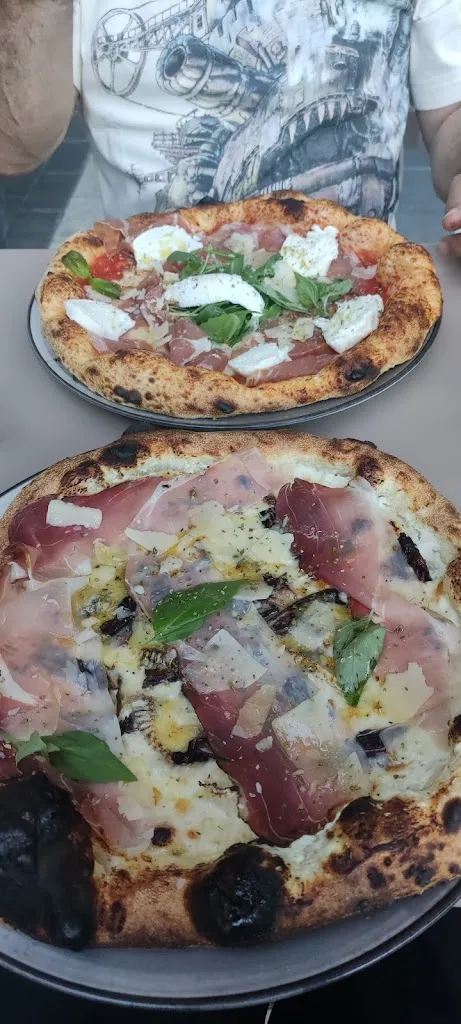 celine r_Mémé Rina - Pizzeria_Chatou_review