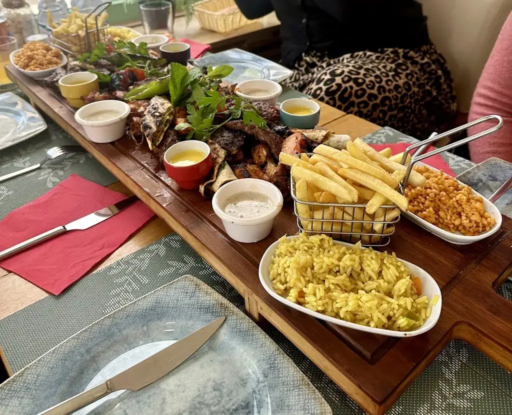 Fatima El Hilali_Restaurant l'Etoilé_Clayes-sous-Bois_review