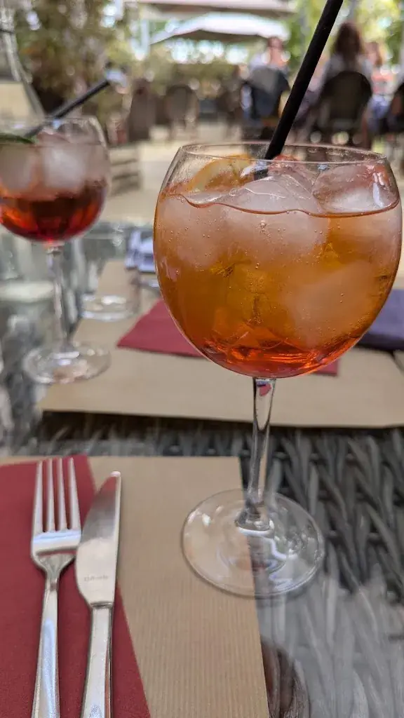 Marie-France Bonin_Le Café de Gally Feucherolles_Feucherolles_review