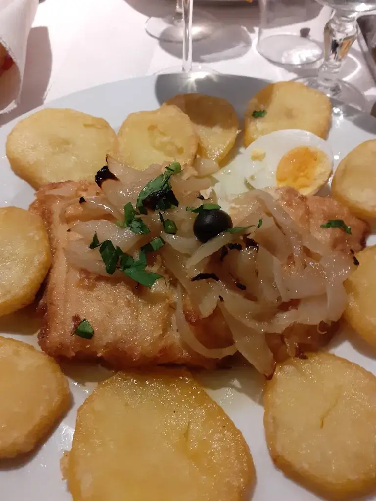 Modern Bar_Chevilly-Larue_slider_image_3