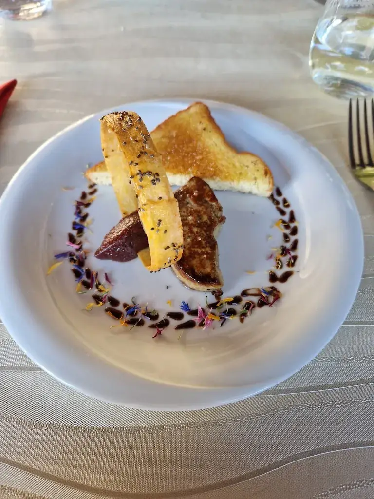 La Table 2 Delphine_(Grimisuat_slider_image_2