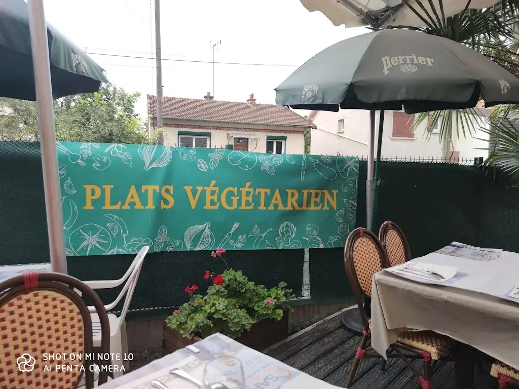 F. F._L'Oasis de Marrakech_Longjumeau_review