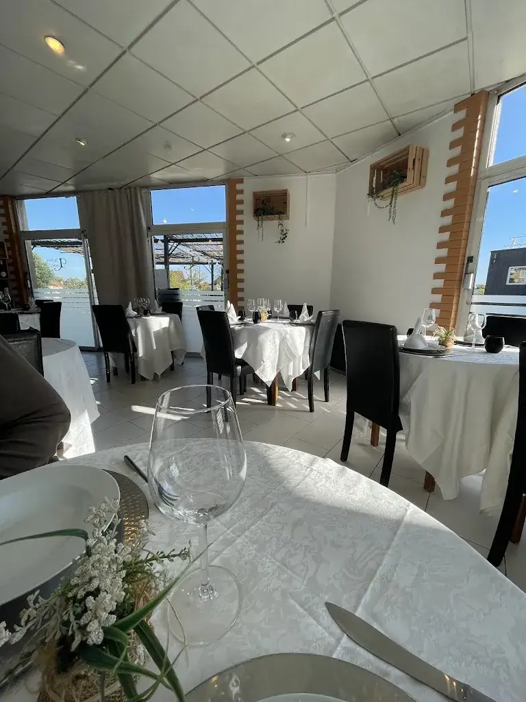 Herevai Tuahu_Le Petit Louis_Saulx-les-Chartreux_review