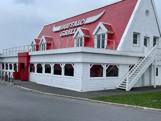 BUFFALO GRILL CHILLY MAZARIN_Chilly-Mazarin_slider_image_1