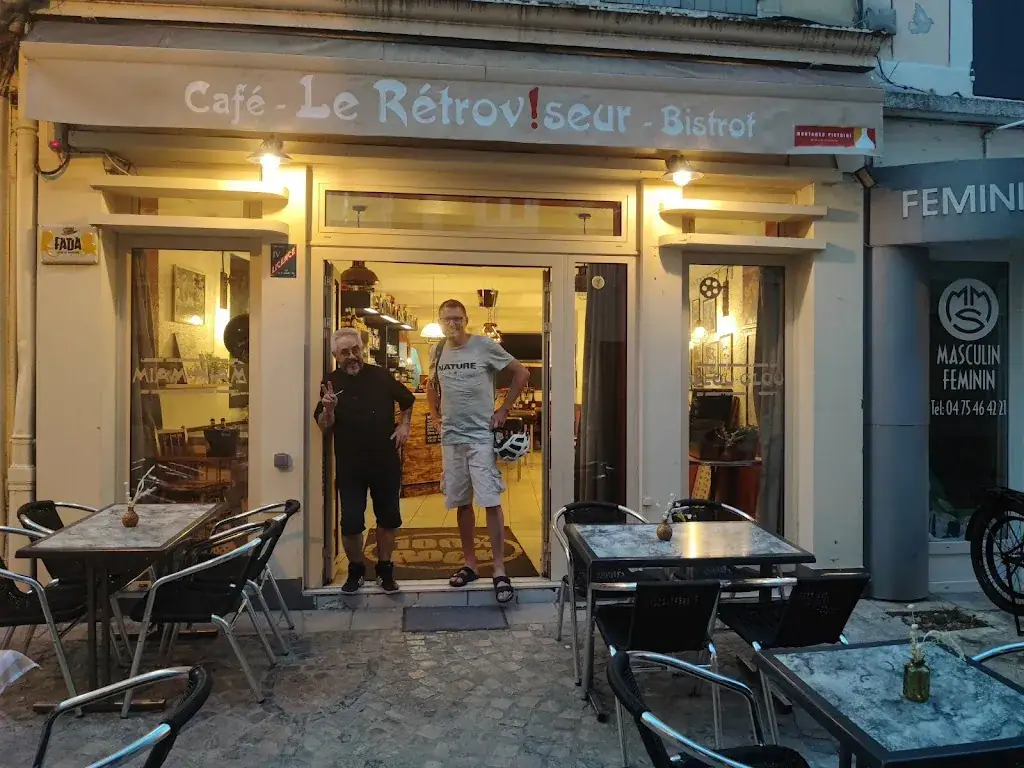 Le Rétroviseur Restaurant in Dieulefit