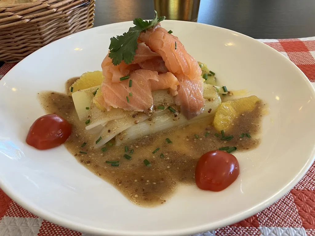 Francis Lamote_O'LUNE_Choisy-en-Brie_review