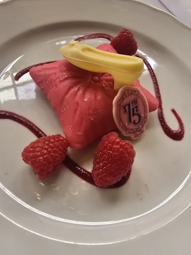 Auberge de Cendrillon_Chessy_slider_image_3