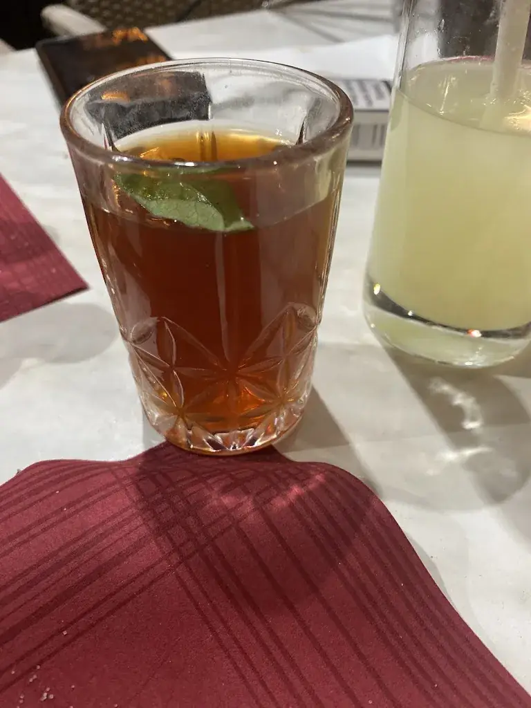 Dounia Boudja_Restaurant El Bey_Chilly-Mazarin_review