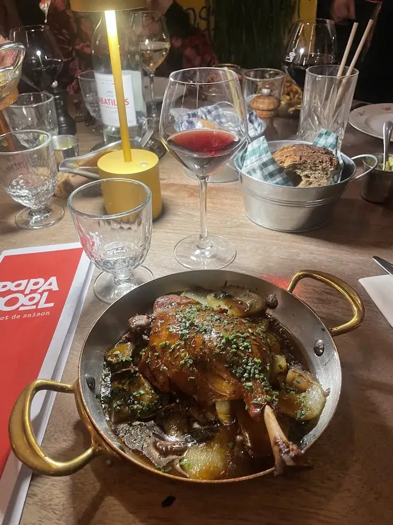 Noah Segal_Bistrot Papa Pool_Clamart_review